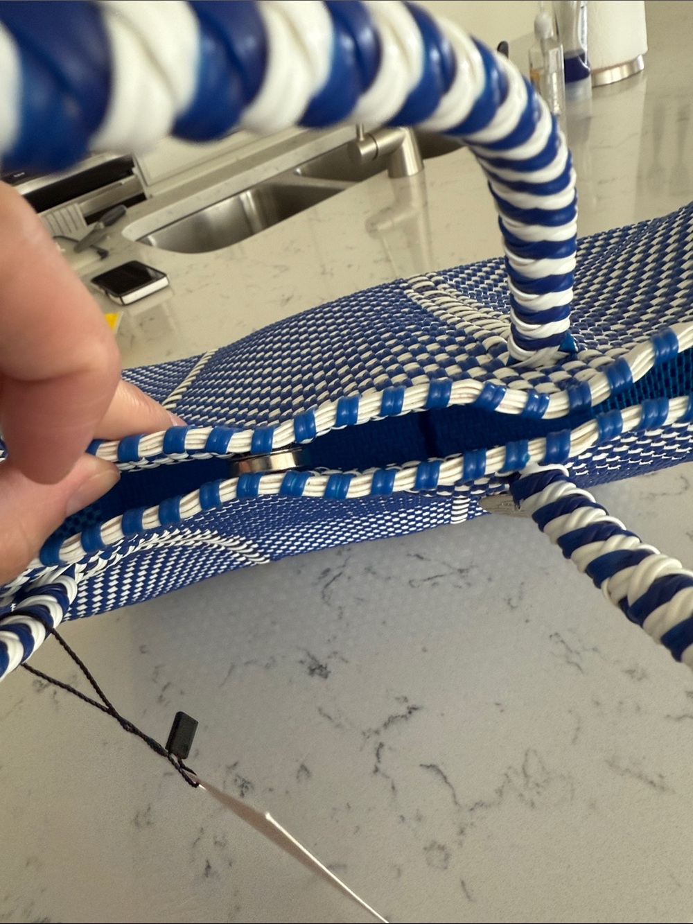 Canela Weaved Handcrafted Blue & White Weaved Tote Bag NEW - Picture 5 of 9
